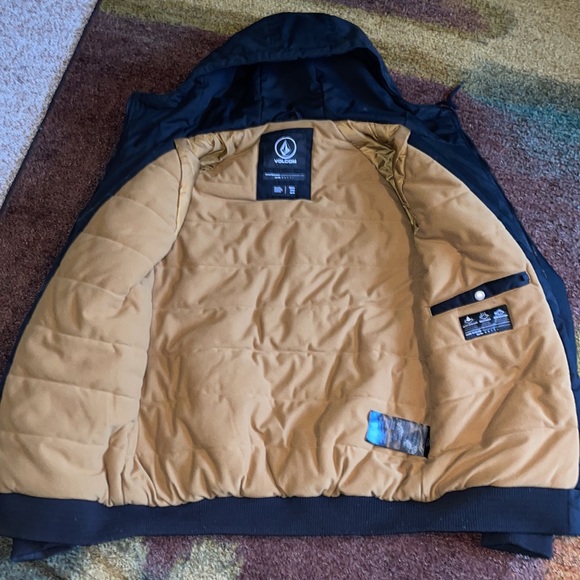 Heavy duty Volcom Jacket - Picture 2 of 6